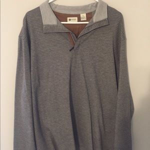 Haggar men’s long sleeve casual zip up shirt.